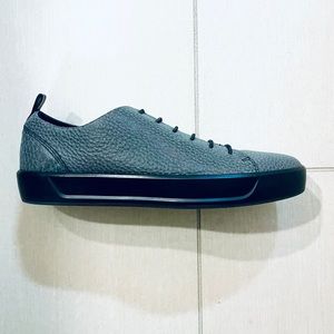 Ecco Women’s Soft 8 Leather Low Top Sneaker